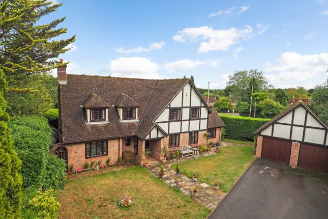 Thumbnail Detached house for sale in Parsonage Close, Petersfield, Hampshire