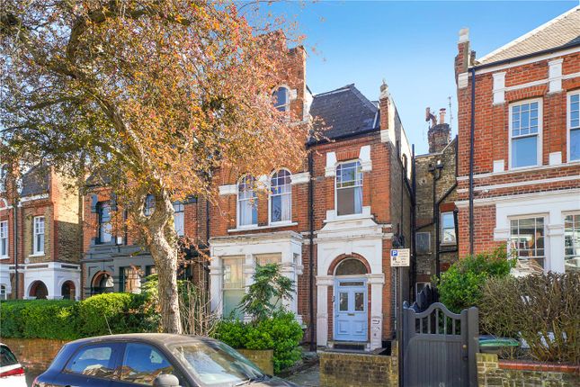 1-bed flat on 49c, Weston Park, London, £375,000