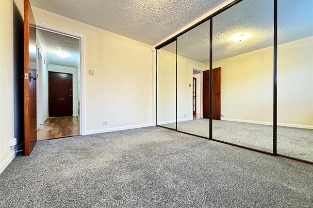 Flat for sale in Troon Place, Newton Mearns, Glasgow