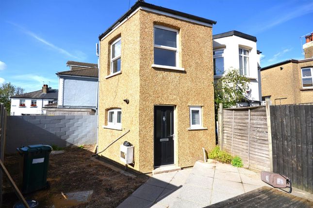 Thumbnail Terraced house for sale in Alston Road, Barnet