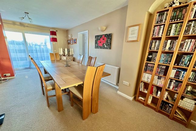 End terrace house for sale in Knowles Close, Halstead