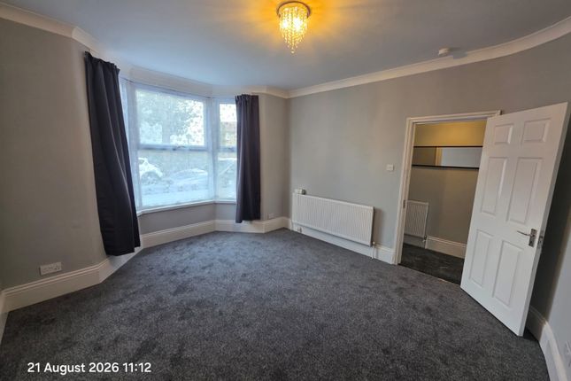 9 Davis Street, London photo 3
