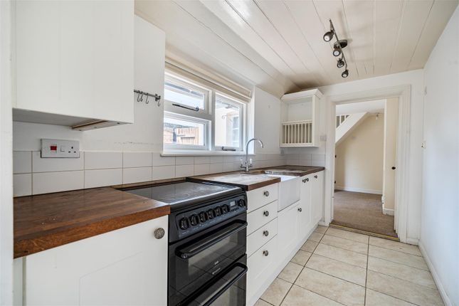 4, Moat Road, Ashford photo 3