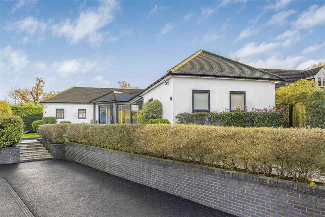 Bungalow to rent in Ponsborne Manor, Newgate Street Village, Cuffley