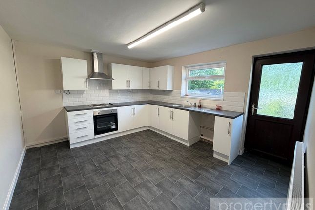 246, Tyntyla Road, Rhondda Cynon Taff photo 2