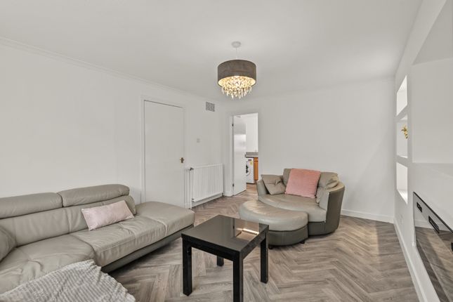 41 Dunvegan Court, Alloa, Clackmannanshire photo 4