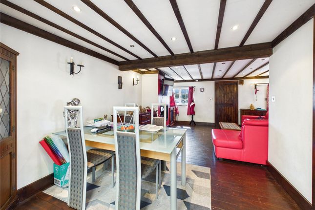 Dove Cottage, 9-11, Colchester Road, Clacton-on-Sea photo 4