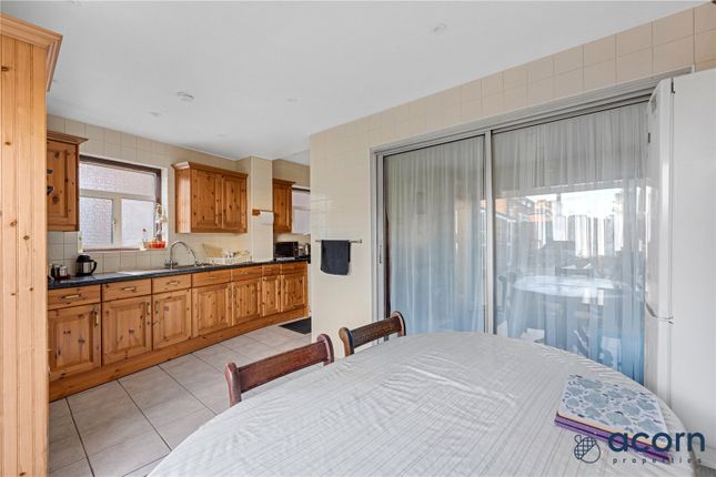 3, Springfield Mount, Kingsbury photo 3