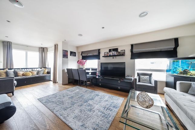 Flat for sale in Croft House, Heritage Avenue