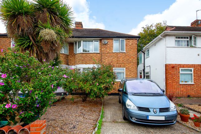 2-bed house on 106, Runnymede London, Wandsworth Common, £2,000/mo