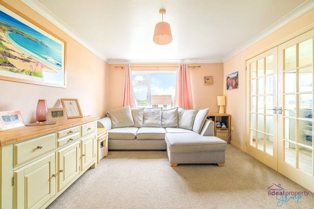 6, Anderton Rise, Millbrook photo 2