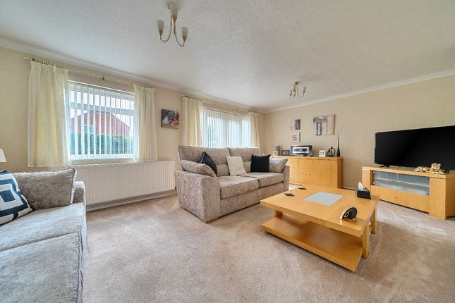 20 Bowling Green Road, Bedford photo 4