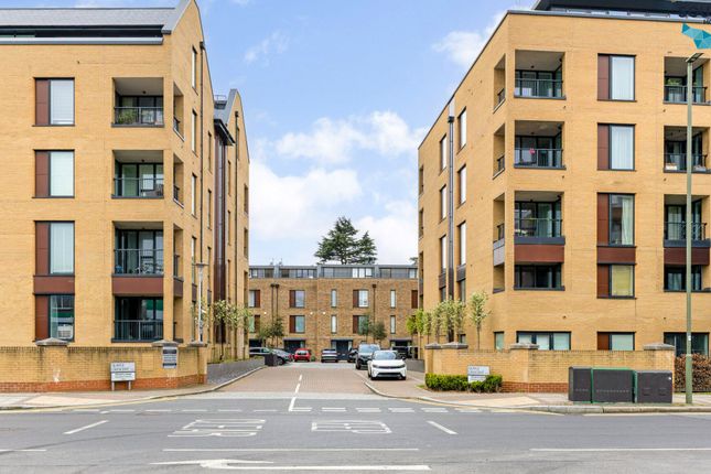Flat 12 Highbrook House, 49 Quayle Crescent, Whetstone photo 2
