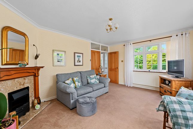 198 Tring Road, Aylesbury, Buckinghamshire photo 3