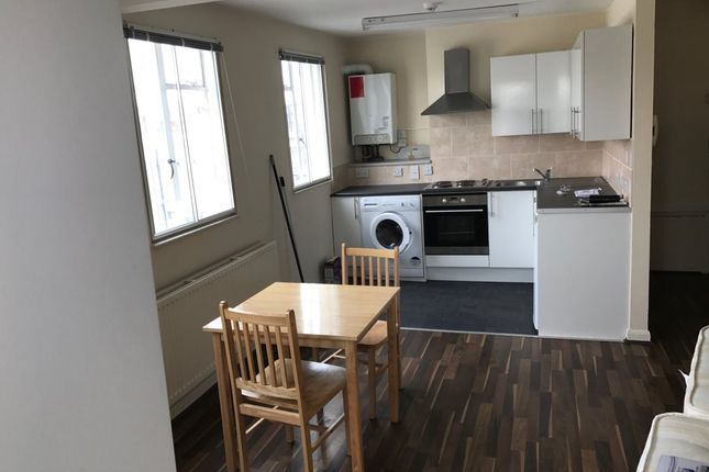 3@2a, Hogarth Road, Earls Court photo 4
