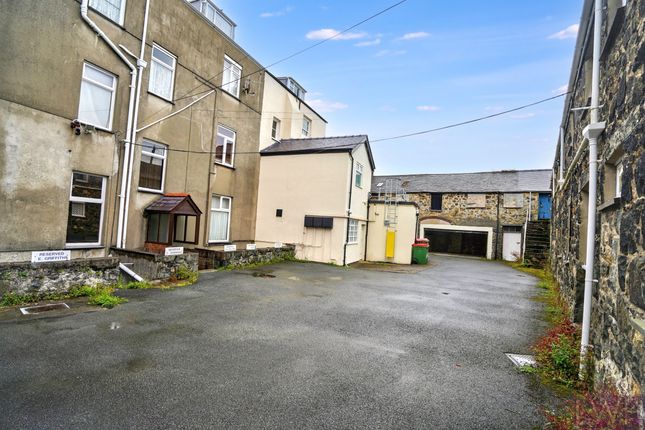 36 High Street, Pwllheli photo 2