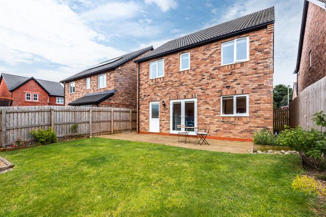 15, Garrett Way, Carlisle photo 4
