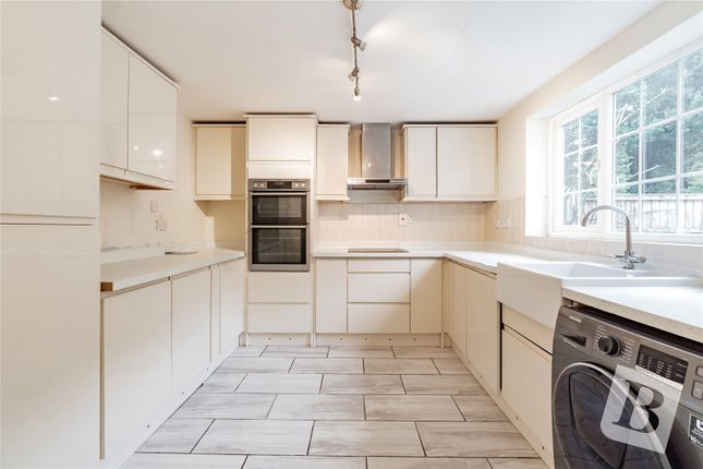2 Furze Cottages,, Church Lane, Brentwood photo 4