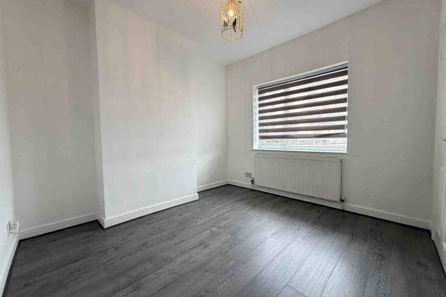 8, Allens Cottages, Worksop photo 5