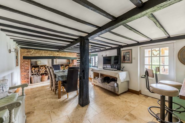 Springhead Farm Harlequin Lane, Crowborough photo 4