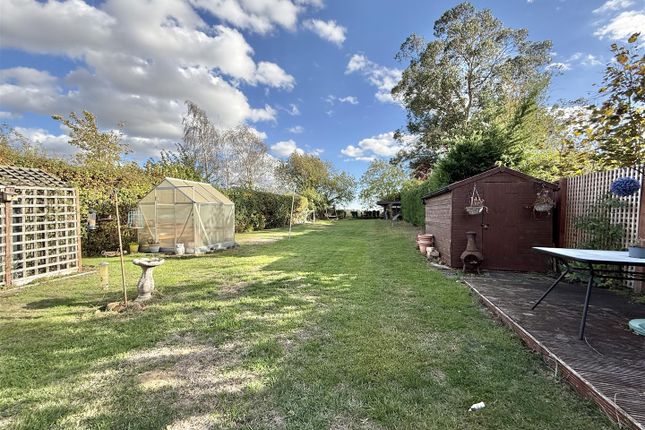 Bells Corner, Hinderclay photo 3