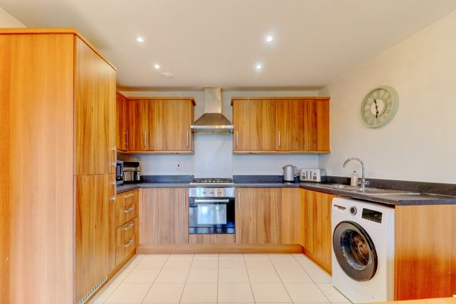 33, Widmer House, High Wycombe photo 3