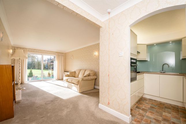 Flat for sale in York Manor, Three Tuns Lane, Formby
