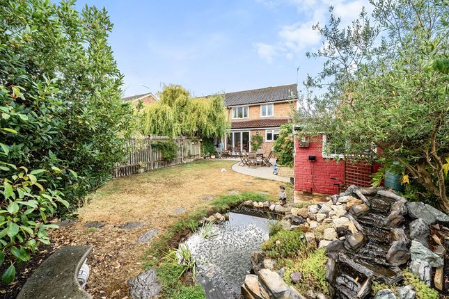 16 Beverley Crescent, Tonbridge photo 4