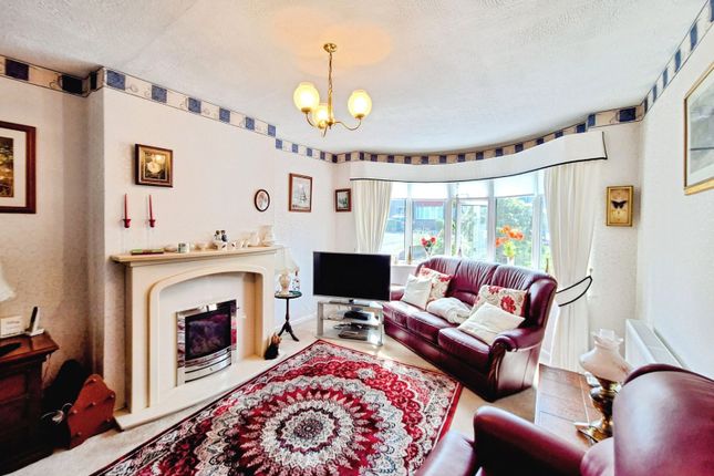 9, Belgrave Avenue, Stockport photo 3