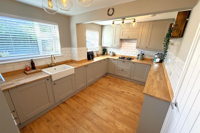 16, Stonepit Drive, Market Harborough photo 3