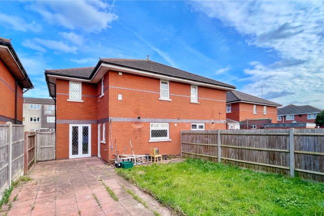 Willowbrook Road, Southall photo 3