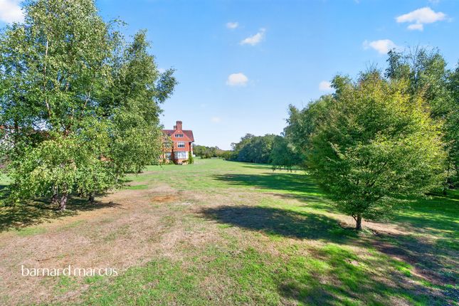 Flat 6, Elizabeth House, Elizabeth Drive, Banstead photo 4