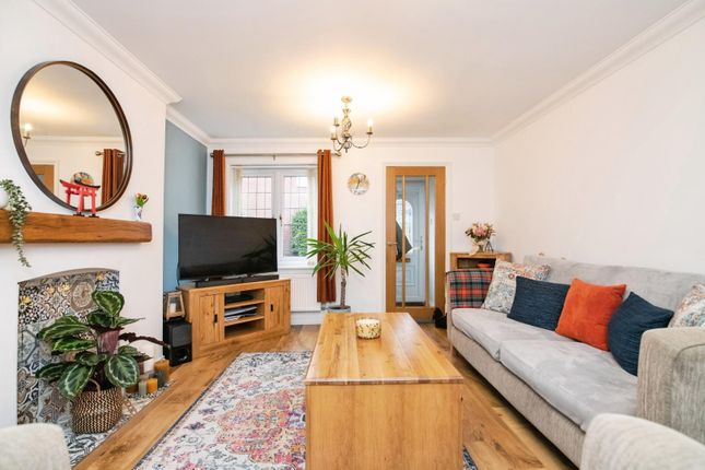 153, The Ridgeway, Dudley photo 2