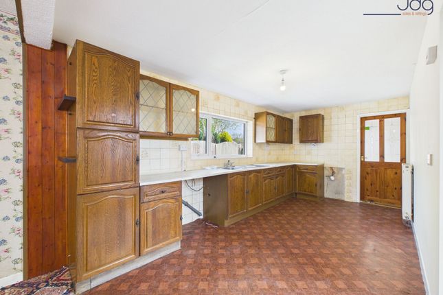 18 Leachfield Road, Lancaster photo 2