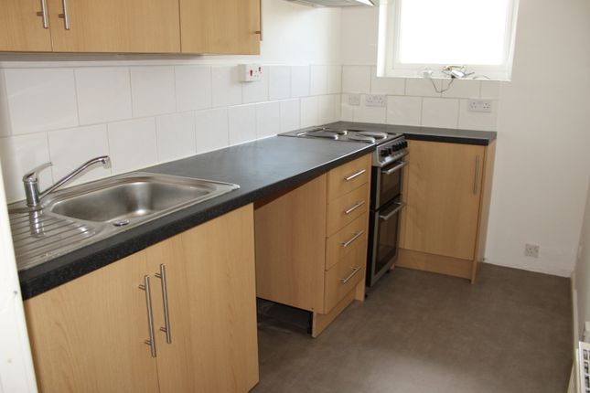 4, Prestatyn photo 2