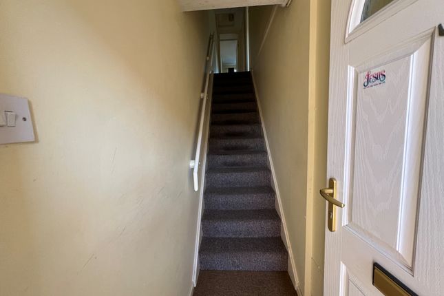37, Crawley photo 2