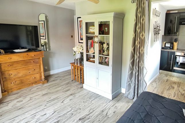 Flat 20, Church View Church Walk, Bourne photo 3