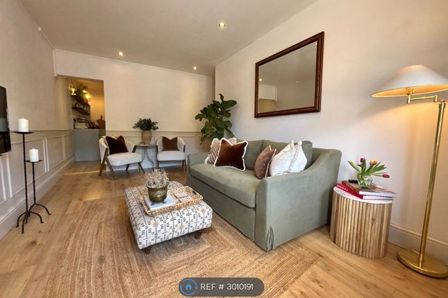 Flat   Fleet Road, Hampshire, Fleet photo 2