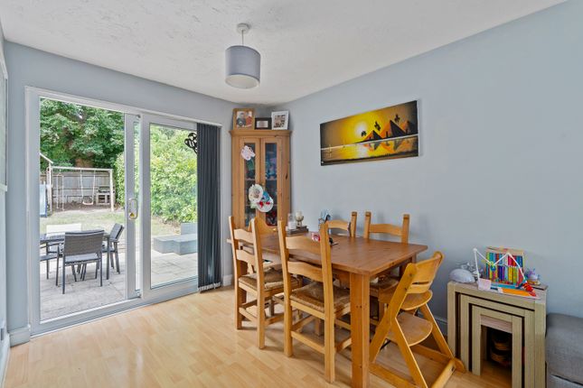 48, Primrose Way, Locks Heath photo 4