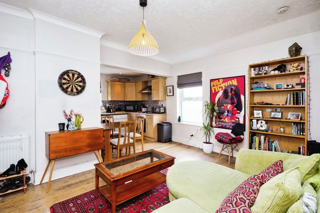 Flat for sale in London Road, Southborough, Tunbridge Wells