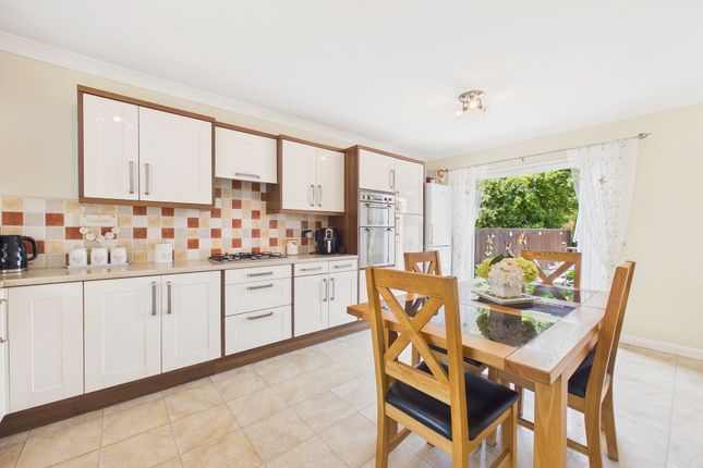 63 Highridge, Chester Le Street photo 2