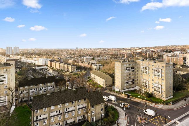 Flat to rent in Boydell Court, St John's Wood Park, St. John's Wood