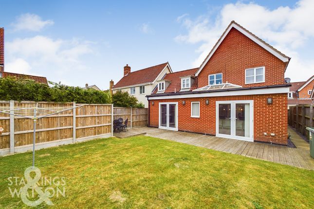 Thumbnail Link-detached house for sale in Sowdlefield Walk, Mulbarton, Norwich
