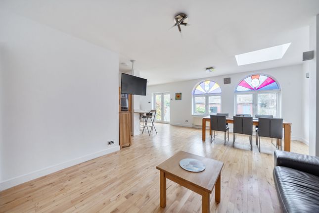 31, Lingfield Avenue, Kingston Upon Thames photo 4