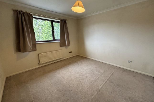 1, Youngs Drive, Aldershot photo 2