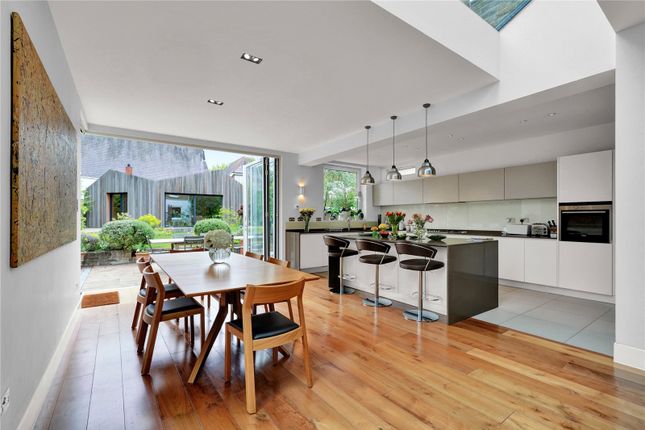 Thumbnail Detached house for sale in The Avenue, London