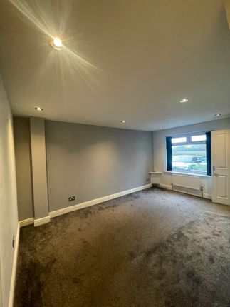 49, Cross Hills Lane, SELBY photo 3