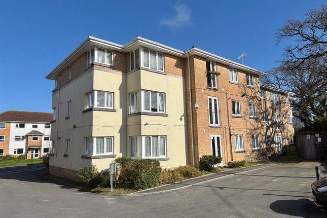 Flat 4 Drew Grange, 411, Blandford Road, Poole photo 2