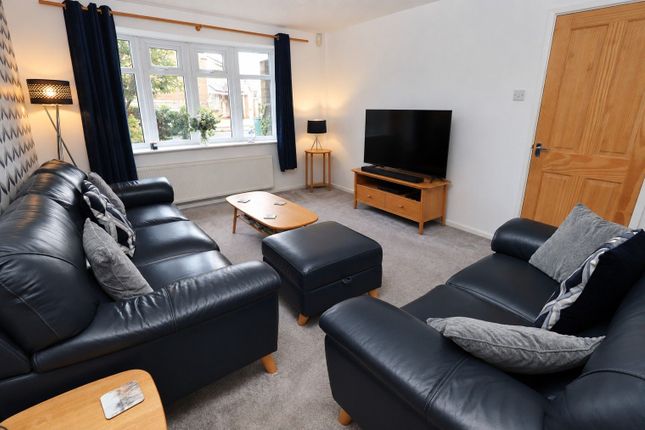 50, Grantham Drive, Bury photo 2