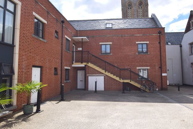 Flat to rent in Mount Dinham Court, Exeter